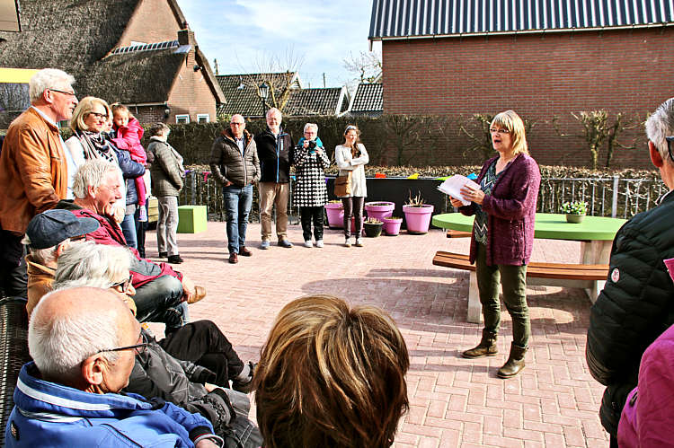 Opening en ingebruikname van het vernieuwde terras van het HUIS van ALLES in Driebruggen_13